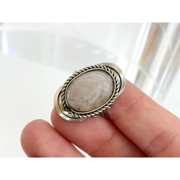 White Quartz Stone Southwest Style Silver T Adjustable Vintage Ring - sz 7 - Picture 7 of 10